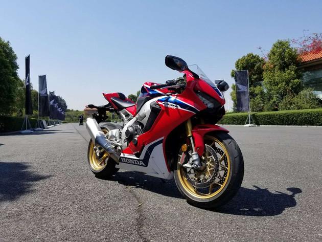 本田hondacbr1000rr,hondacbr1000rr honda cbr1000rr sp
