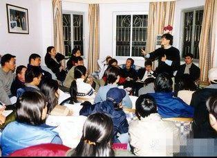 马云童年、青少年时期照片 阿里巴巴早期创业老照片汇总 马云童年、青少年时期照片 阿里巴巴早期创业老照片汇总